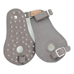 brosse de bouche forme poire  à rivet en destockage sur equiracing.fr