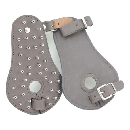brosse de bouche forme poire  à rivet en destockage sur equiracing.fr