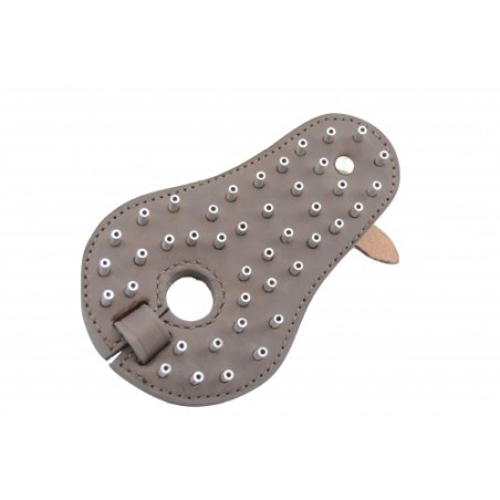 brosse de bouche forme poire  à rivet en destockage sur equiracing.fr